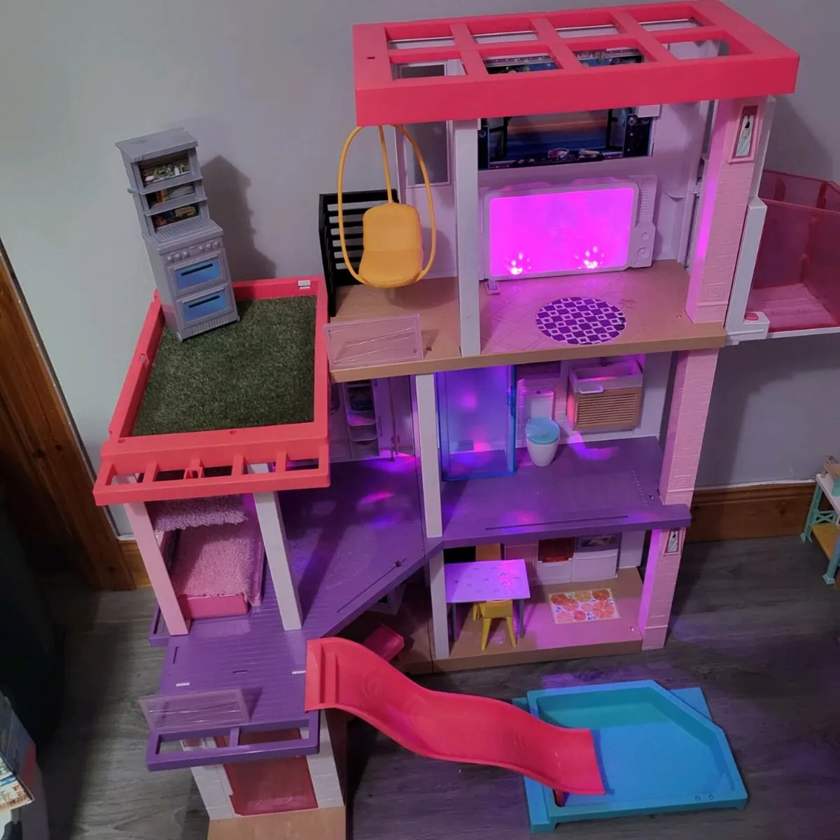 Barbie dreamhouse - Image 2