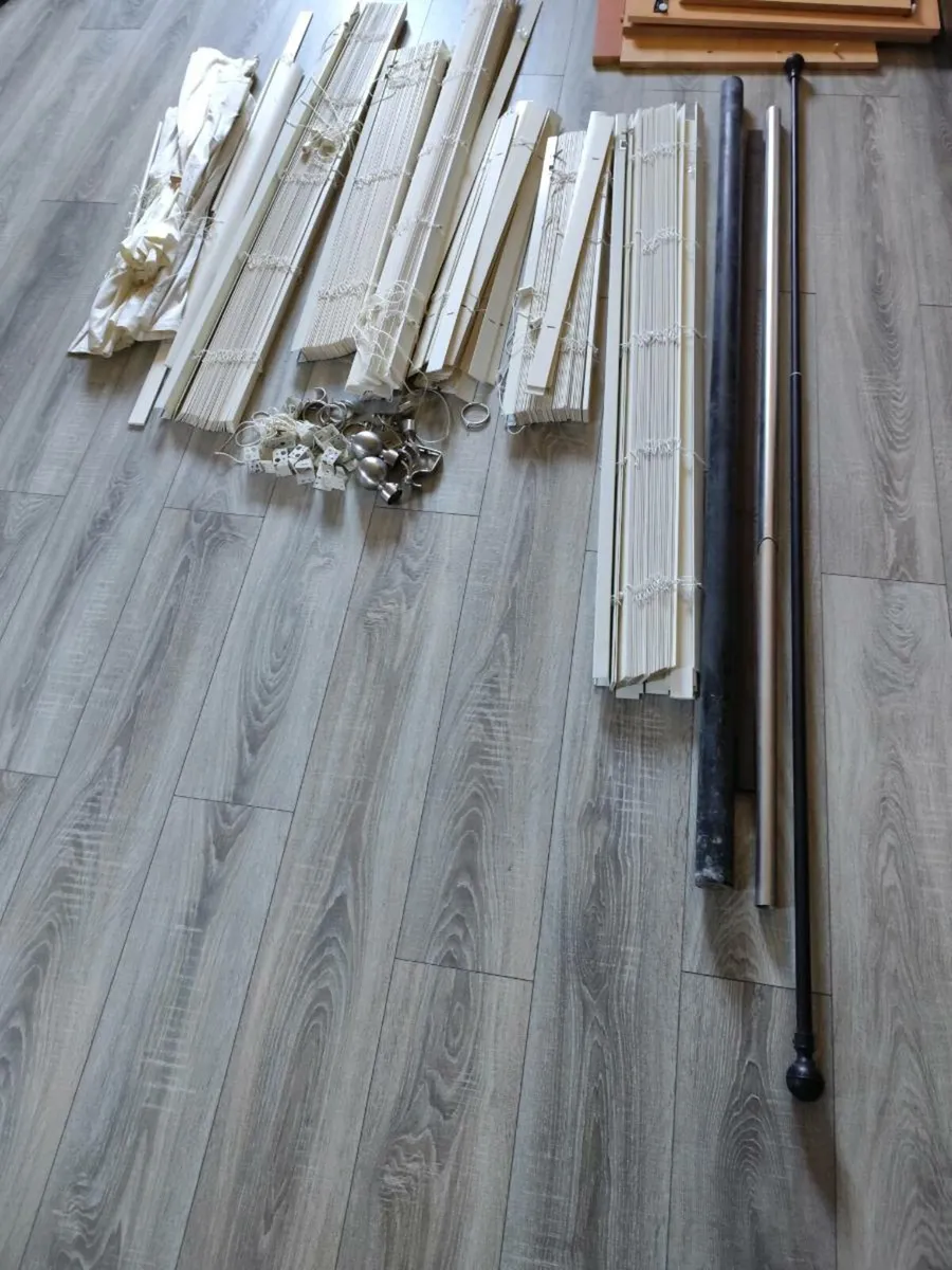 blinds & curtain poles - Image 2