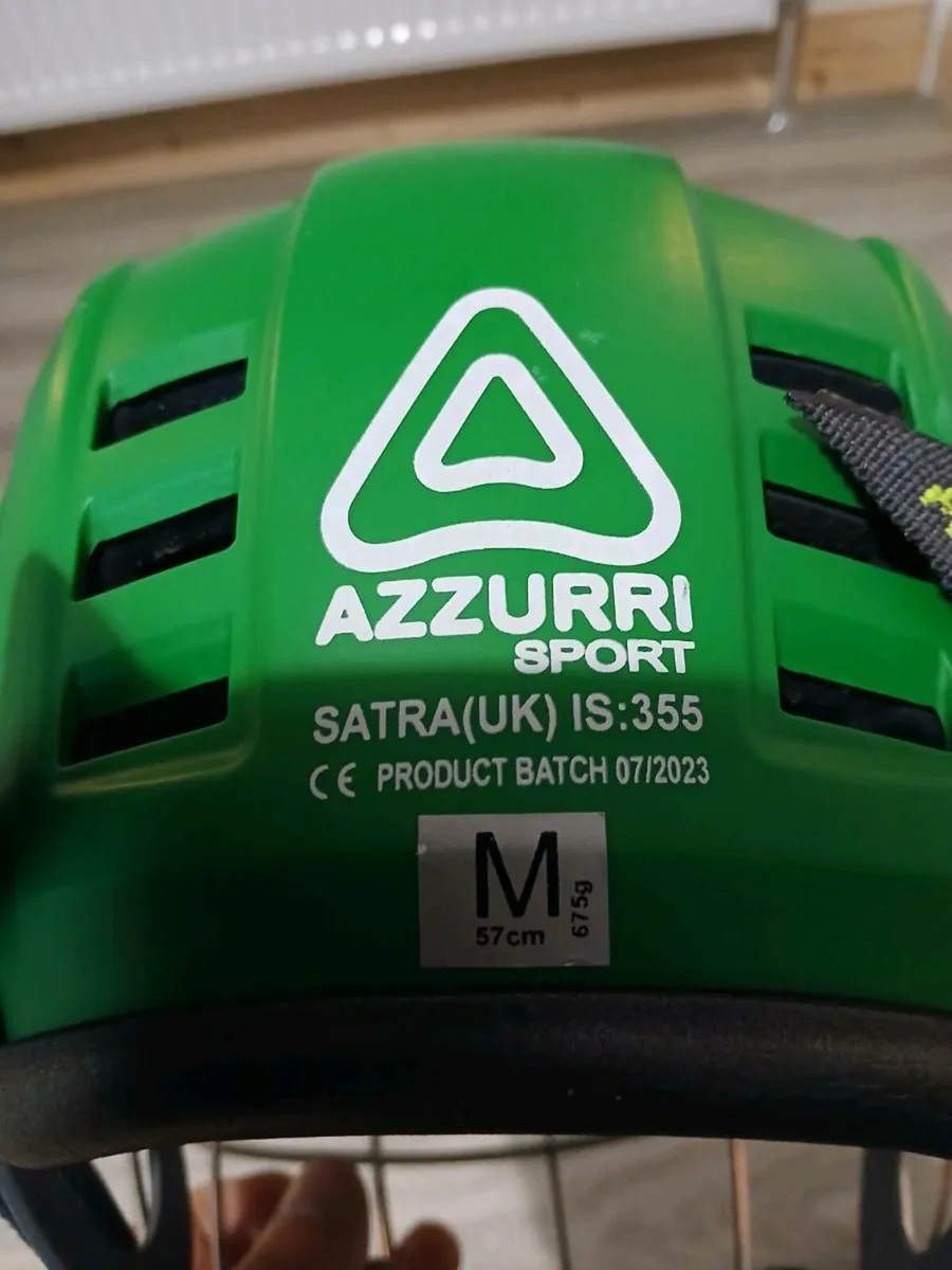 Azzurri Hurling Helmet - Image 3