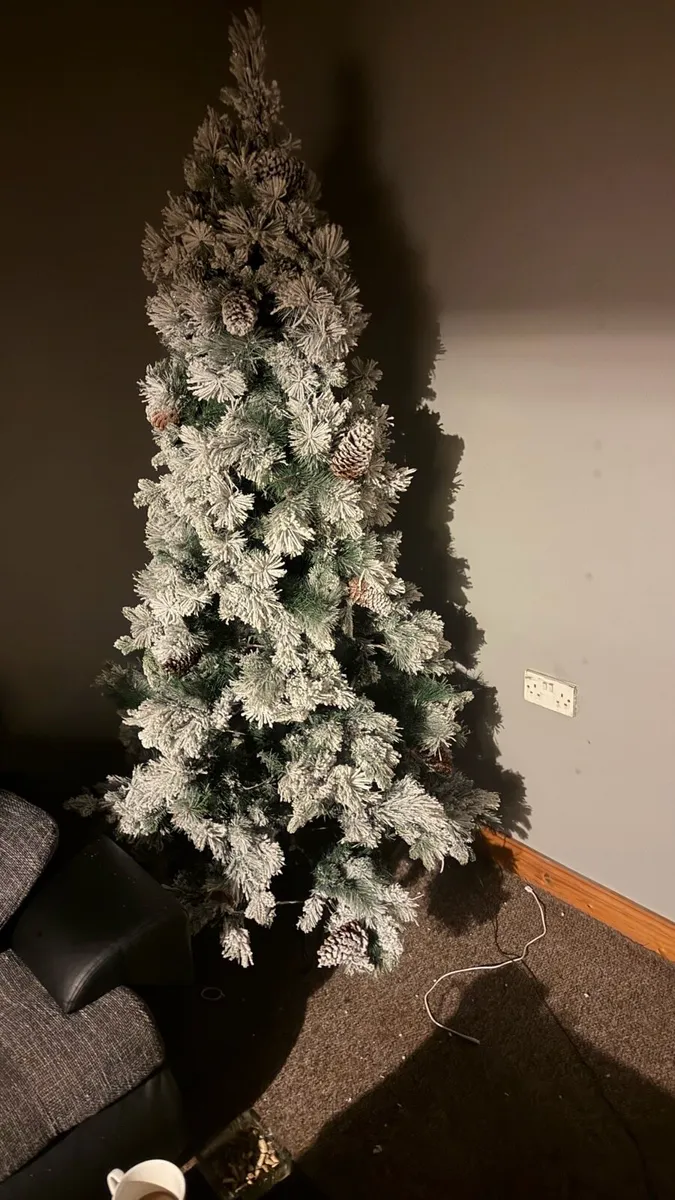 Christmas tree - Image 2