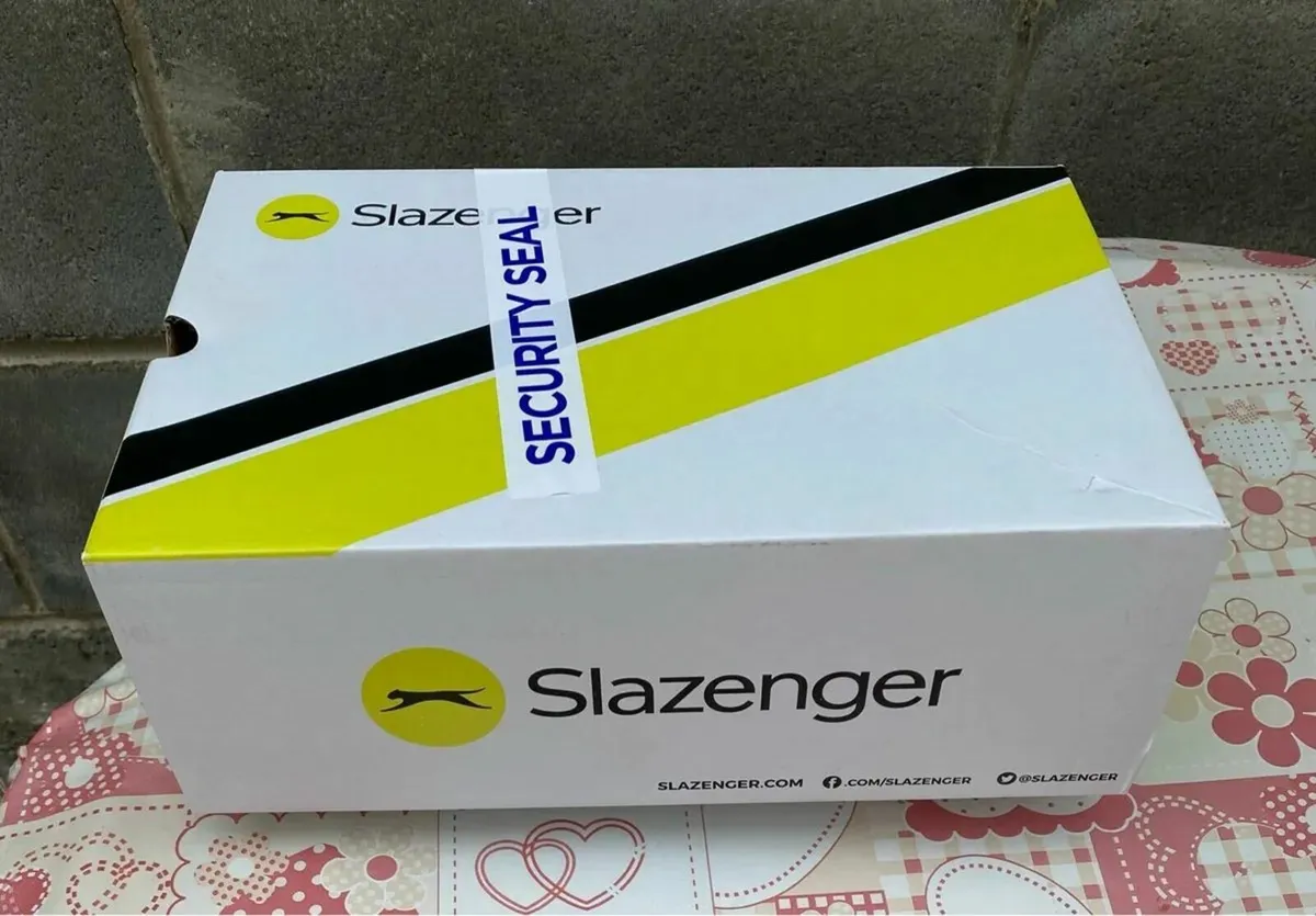 NEW IN BOX Slazenger Rubber Sole Court Runners, 42 - Image 4