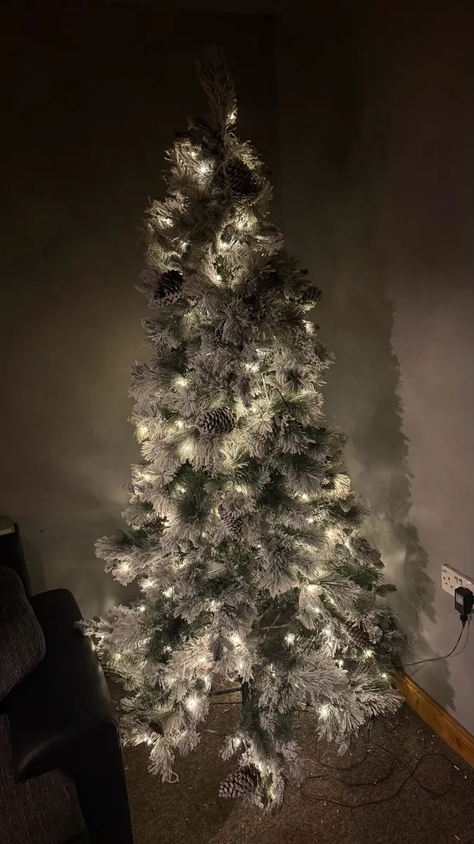 Christmas tree - Image 3