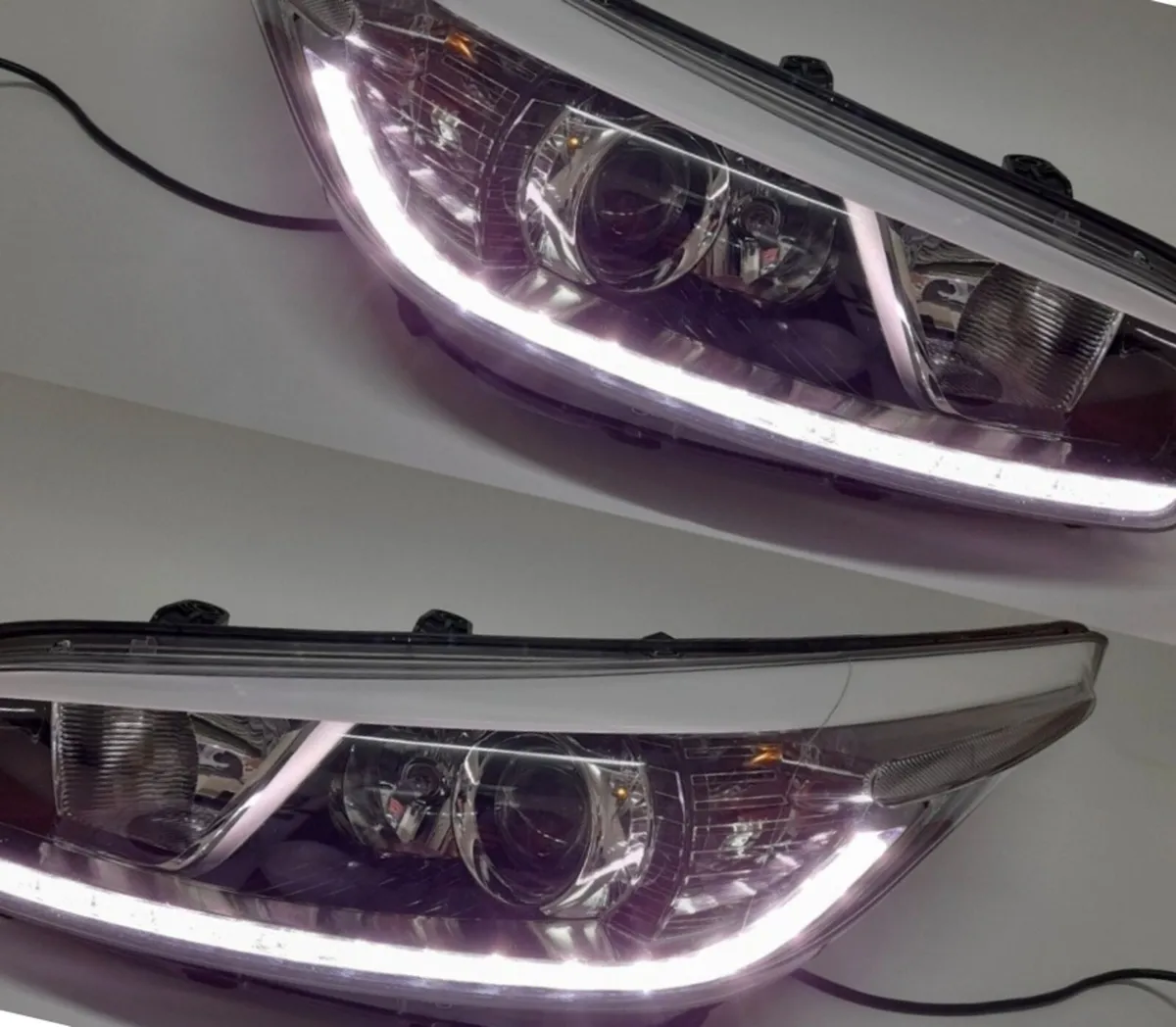 Headlight repair Hyundai i40 - Image 3