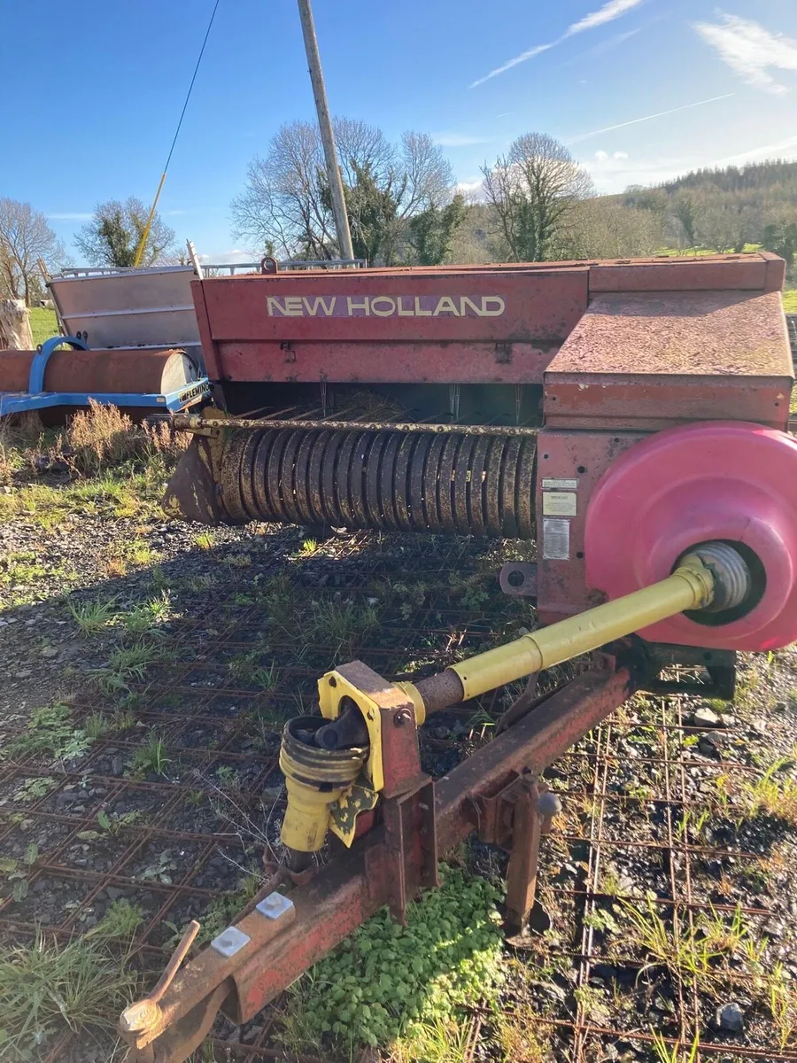 New Holland 376 - Image 1