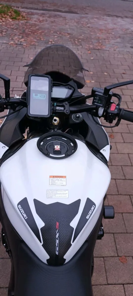 Suzuki GSX-S 1000f - Image 2