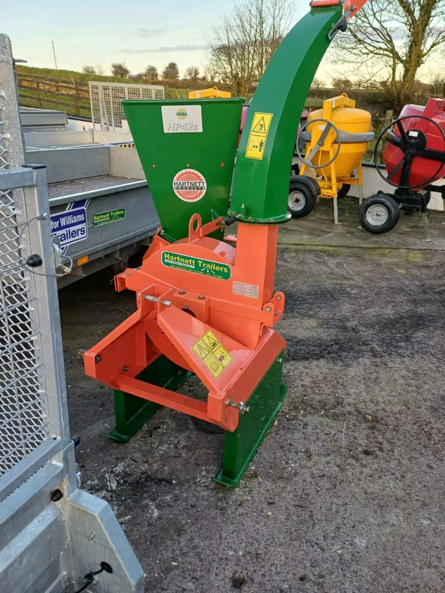 4" Self-Feed Hartnett PTO Wood Chipper - Image 1