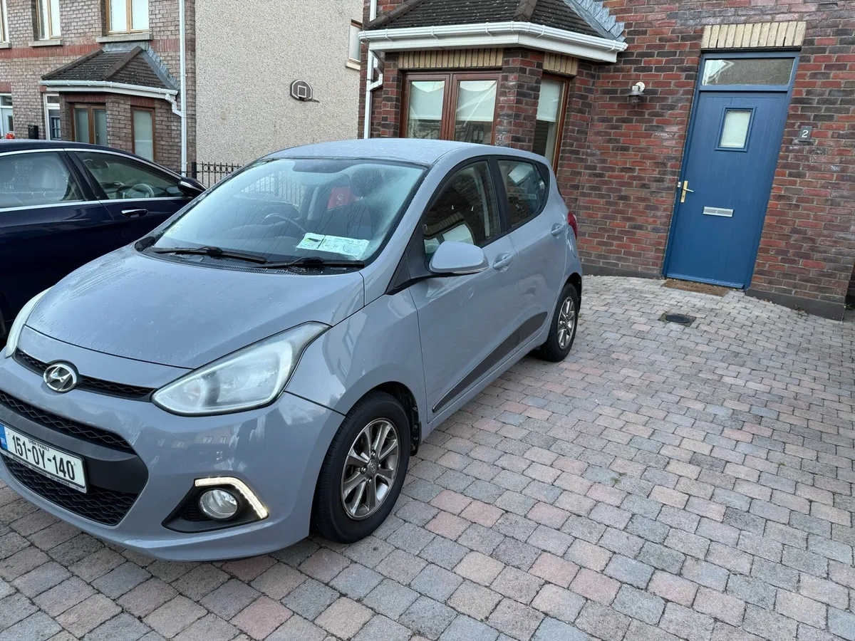 DELUXE PETROL LOW KM FULL HISTORY - Image 2