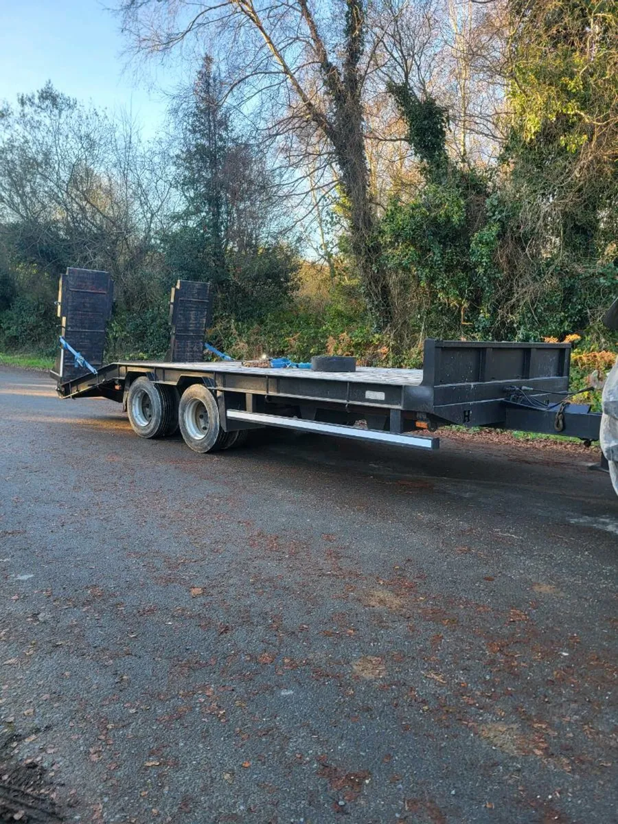 Low loader - Image 1