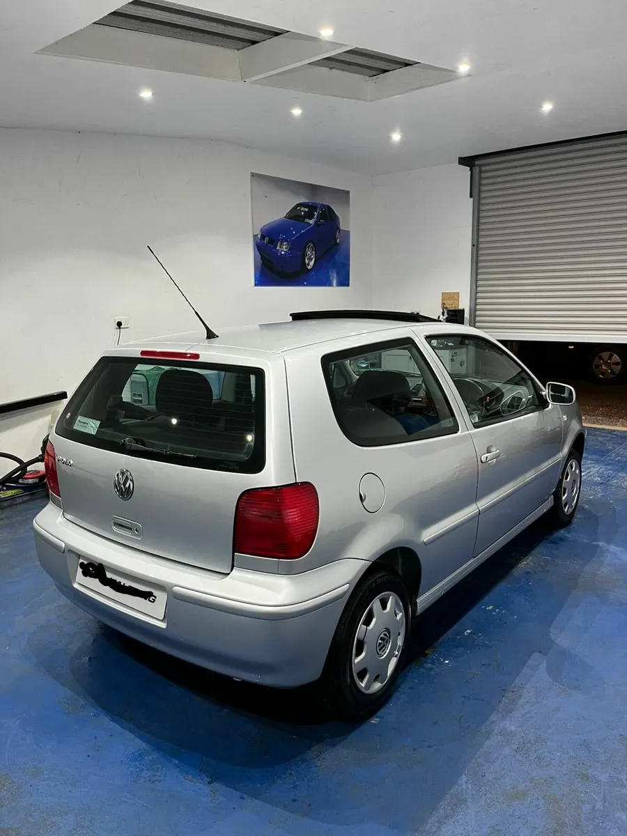 Volkswagen Polo 2001 - Image 2