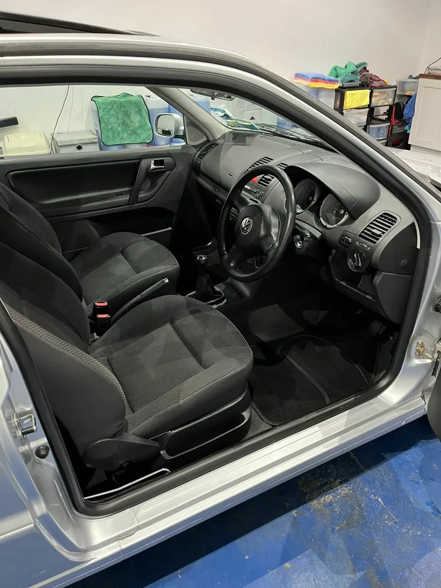Volkswagen Polo 2001 - Image 4