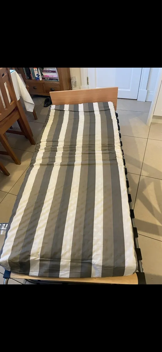 Single fold up bed - Image 3