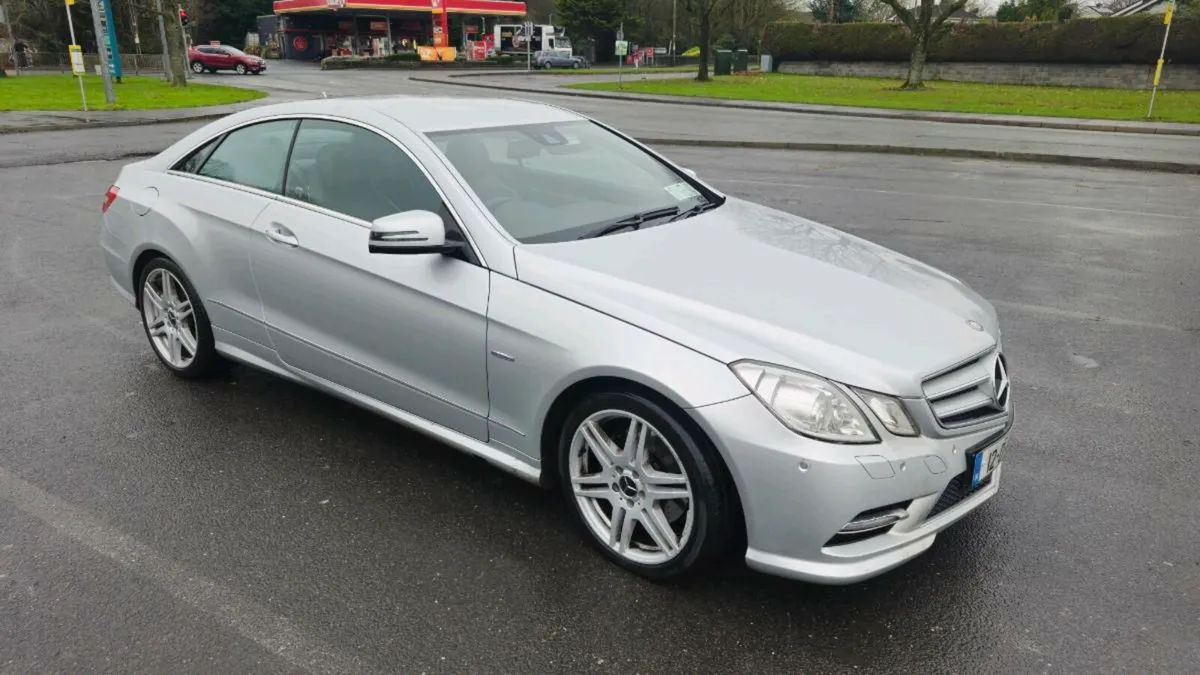 Mercedes-Benz Coupe - Image 1