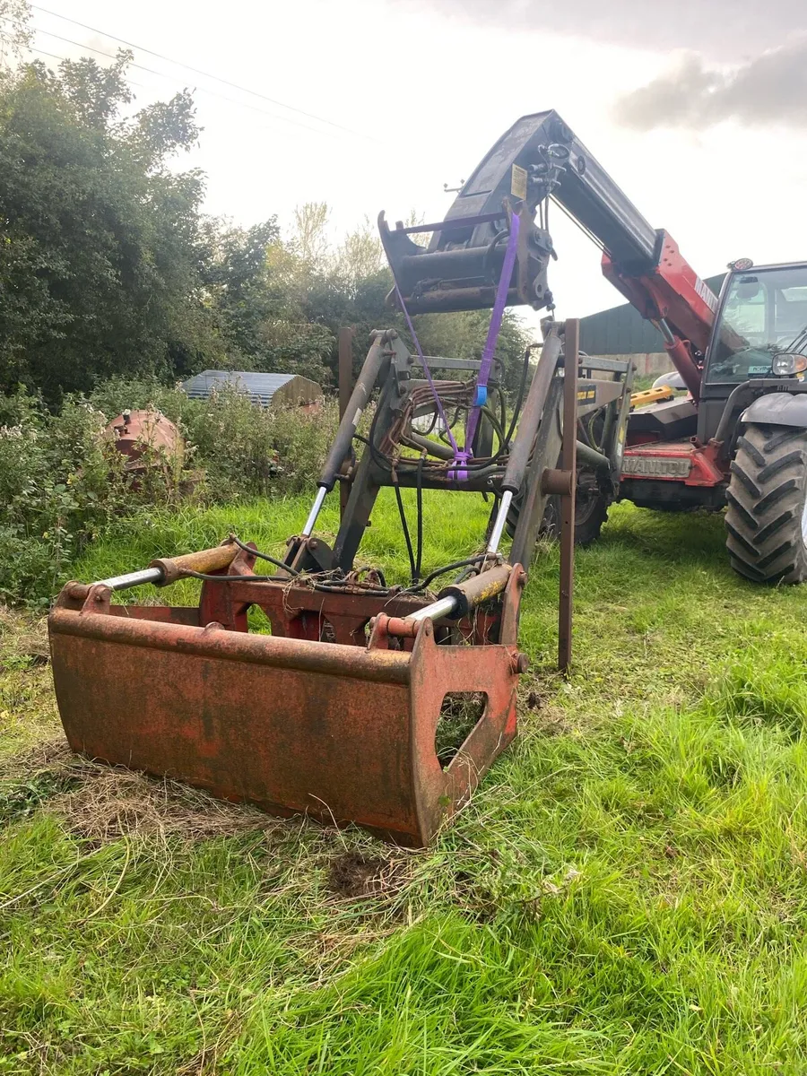 Taylor fosse front loader with sher grab - Image 1