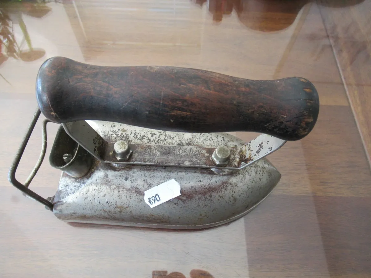 antique vintage 2 PIN IRON clothes cottage pub bar - Image 3