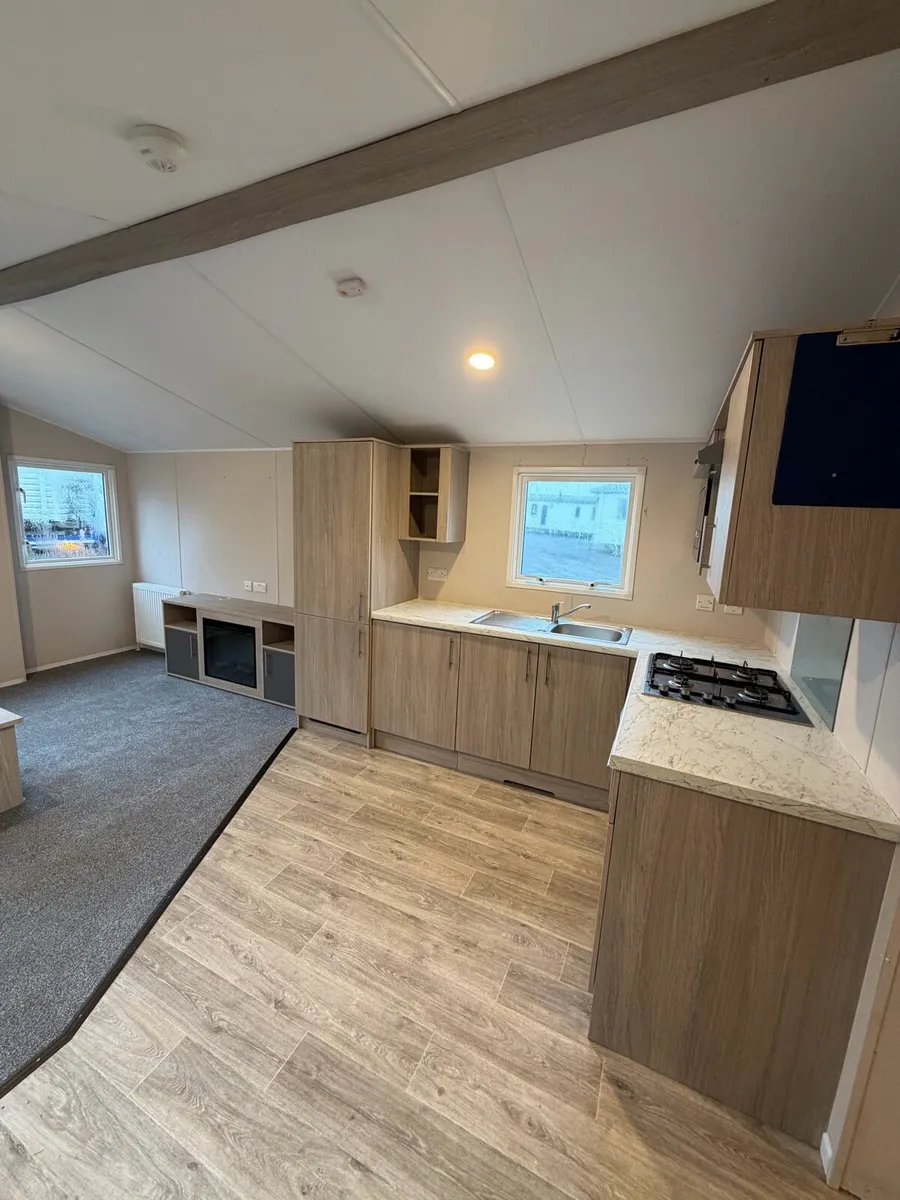 Atlas Festival 36 x 12 x 3 Bed 🔥 2022/23 - Image 3