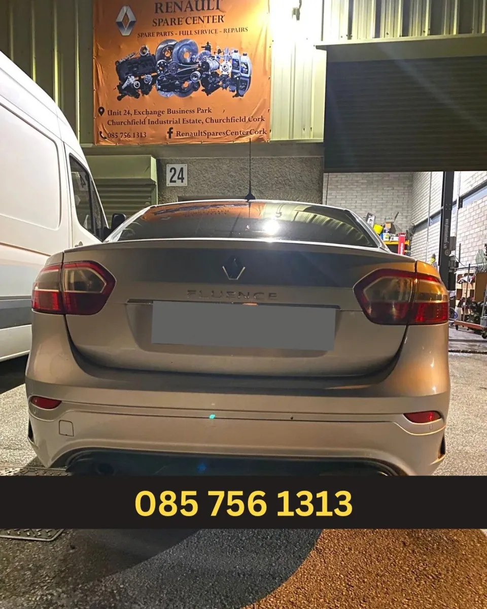 2012 Renault Fluence breaking for parts - Image 4