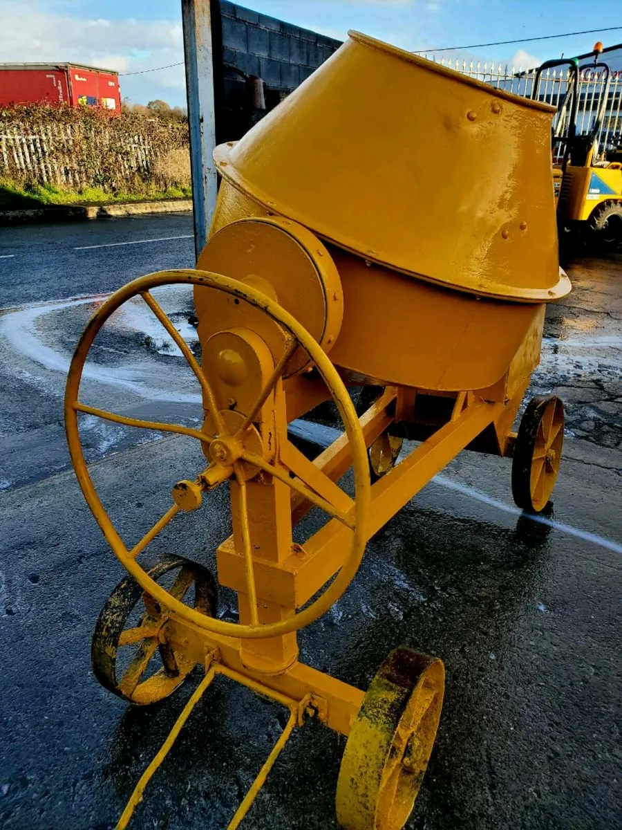 Benford cement mixer - Image 1