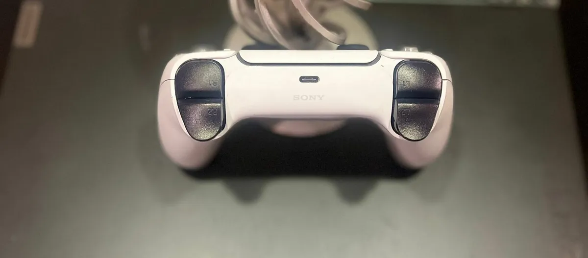 SONY DUALSENSE WIRELESS CONTROLLER WORKING PERFECT - Image 3