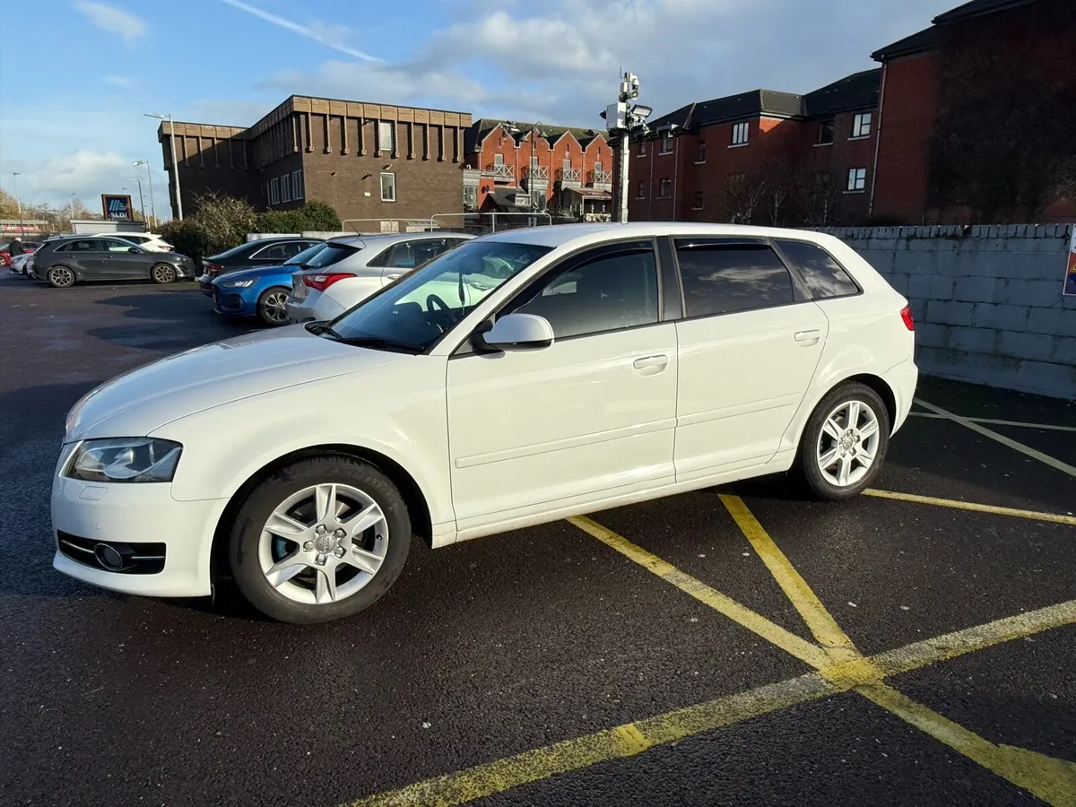 Audio A3 1.4 S LINE AUTOMATIC - Image 3