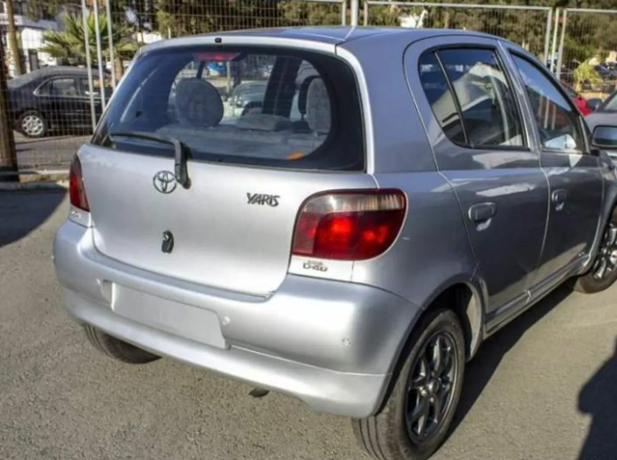 Toyota Yaris & Vitz MK1 99-03 Rear Plastic Bumper - Image 1