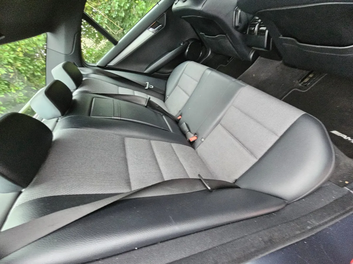 Mercedes-Benz C-Class AMG 2010 €3650 - Image 3