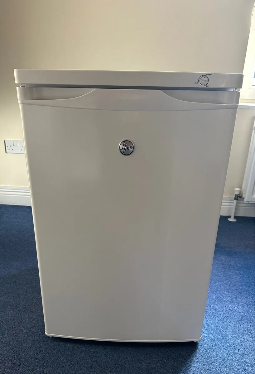 Hoover White 91L Freestanding Freezer - Image 1