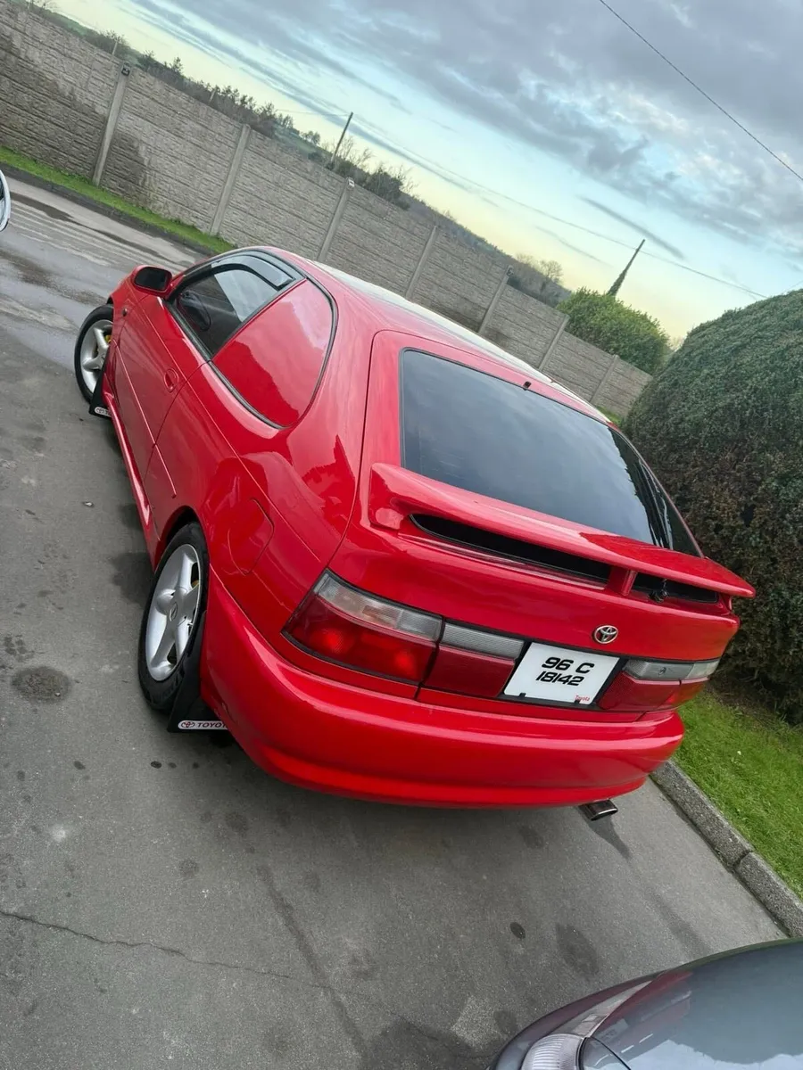 Corolla van - Image 2