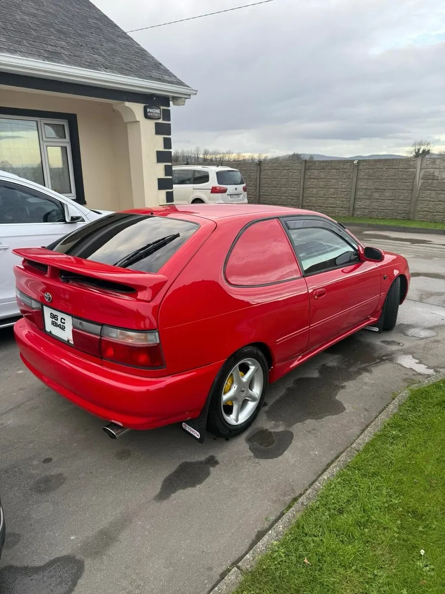 Corolla van - Image 3