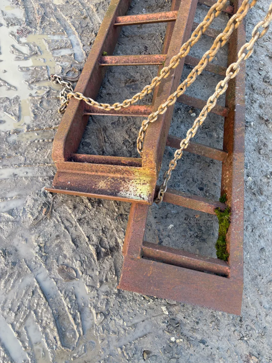 Loading ramps - Image 4