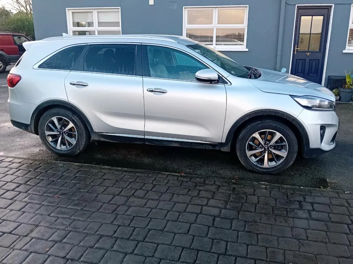 Kia Sorento - Image 4