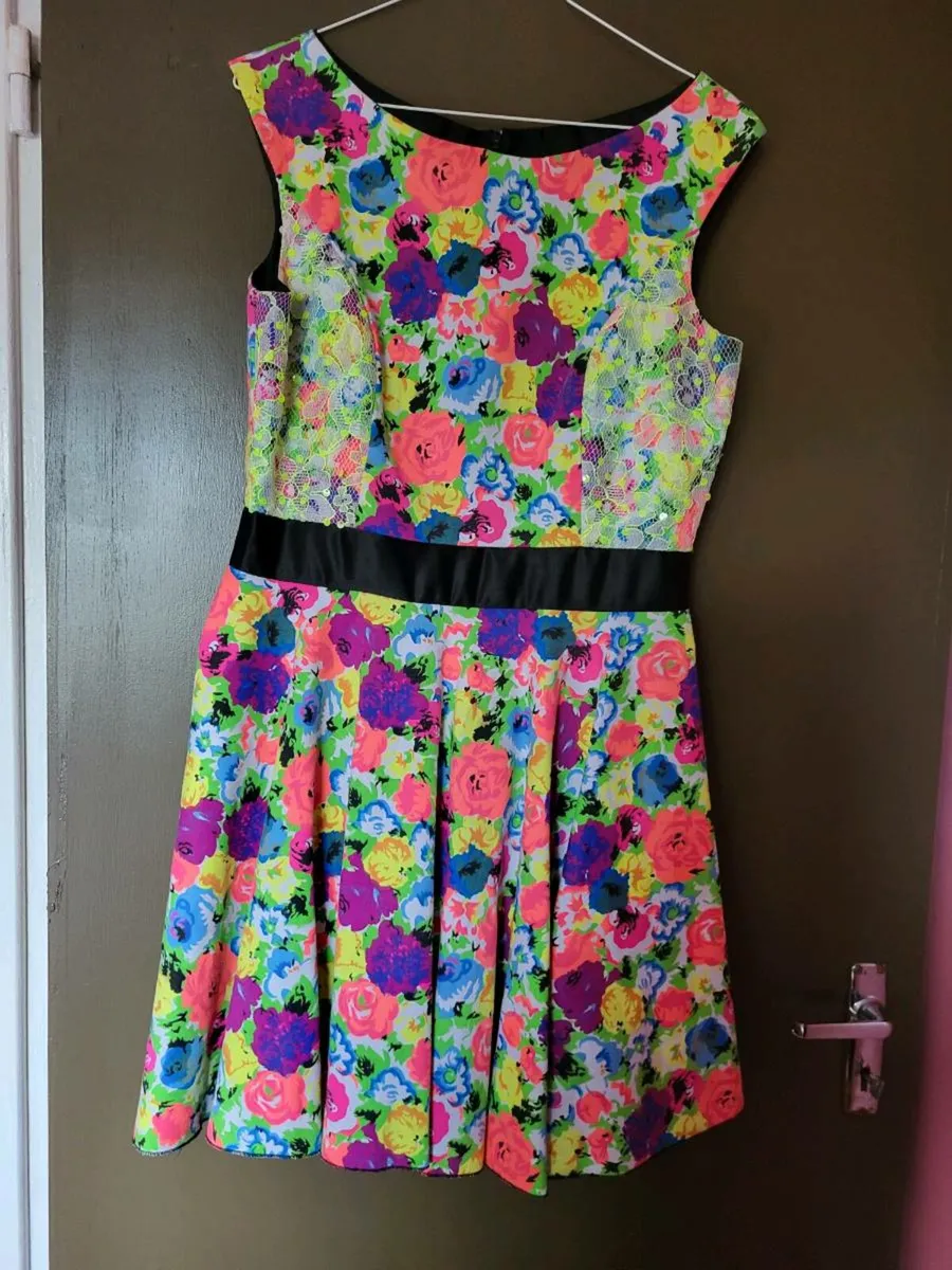 Kate Fearnley Dresses - Image 1