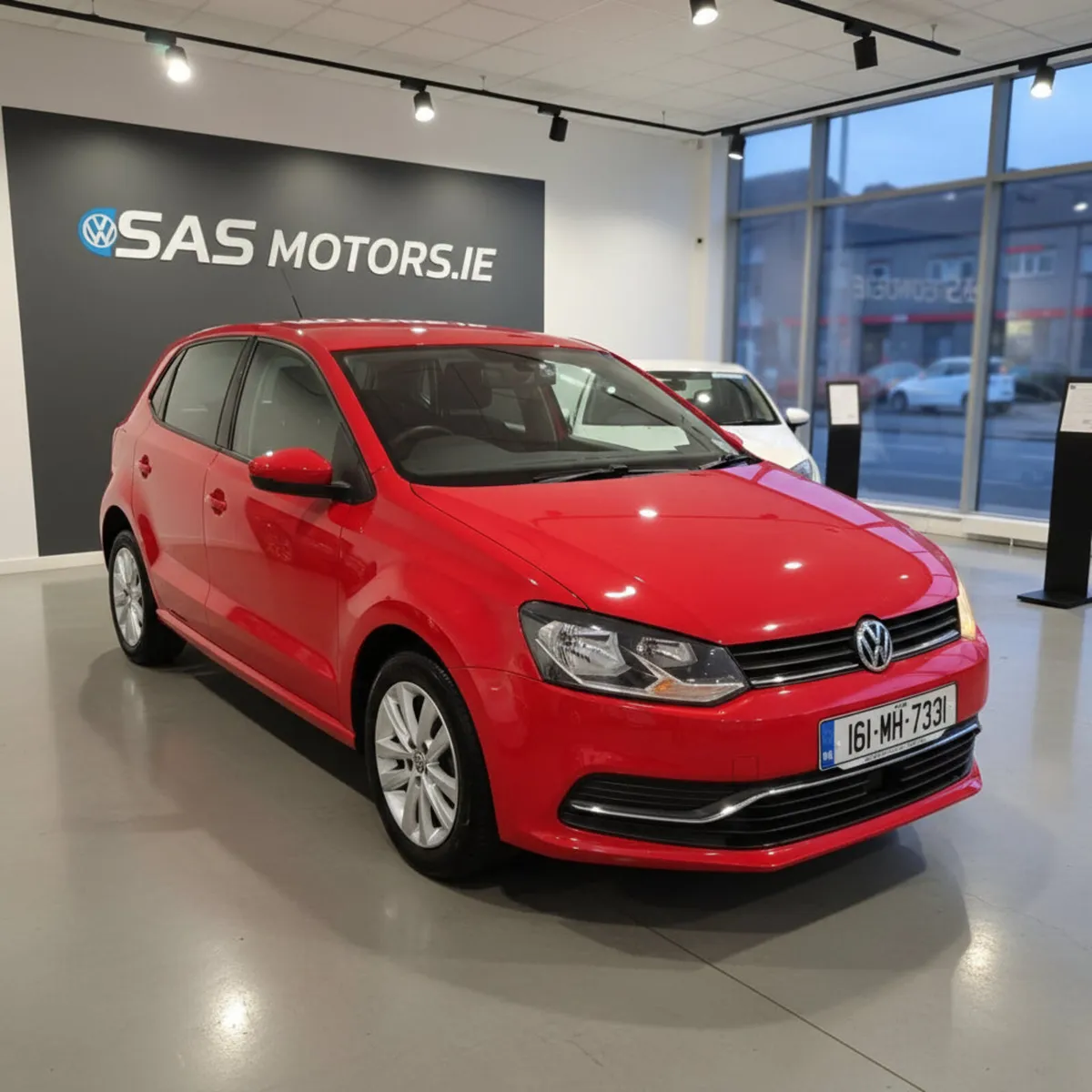 Volkswagen Polo 2016 Automatic Low Miles - Image 1