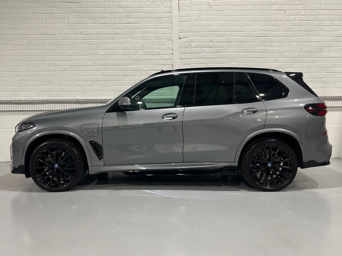 BMW X5 G05 xDrive50e M Sport Pro 483bhp Auto - Image 4