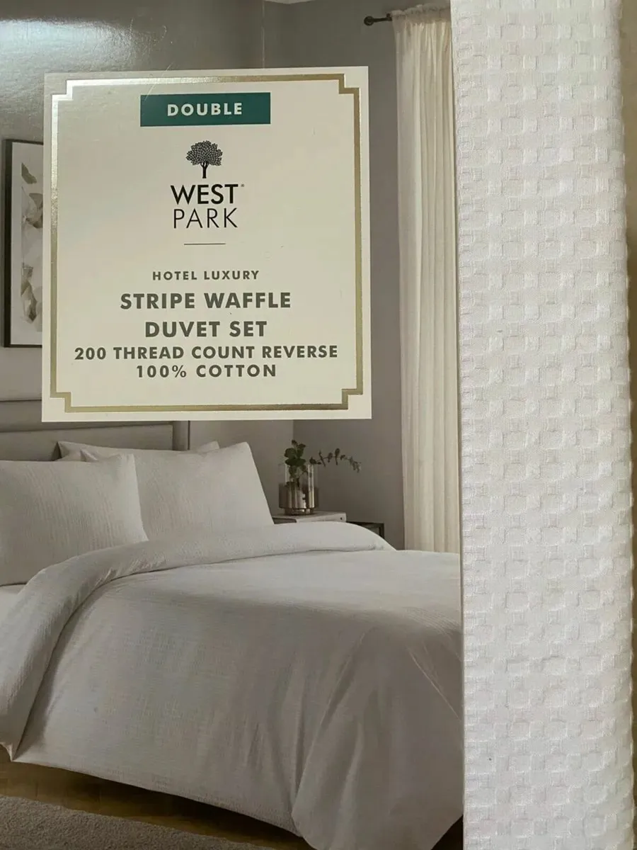 NEW HOTEL LUXURY Double Duvet Cover Set - White - Image 2