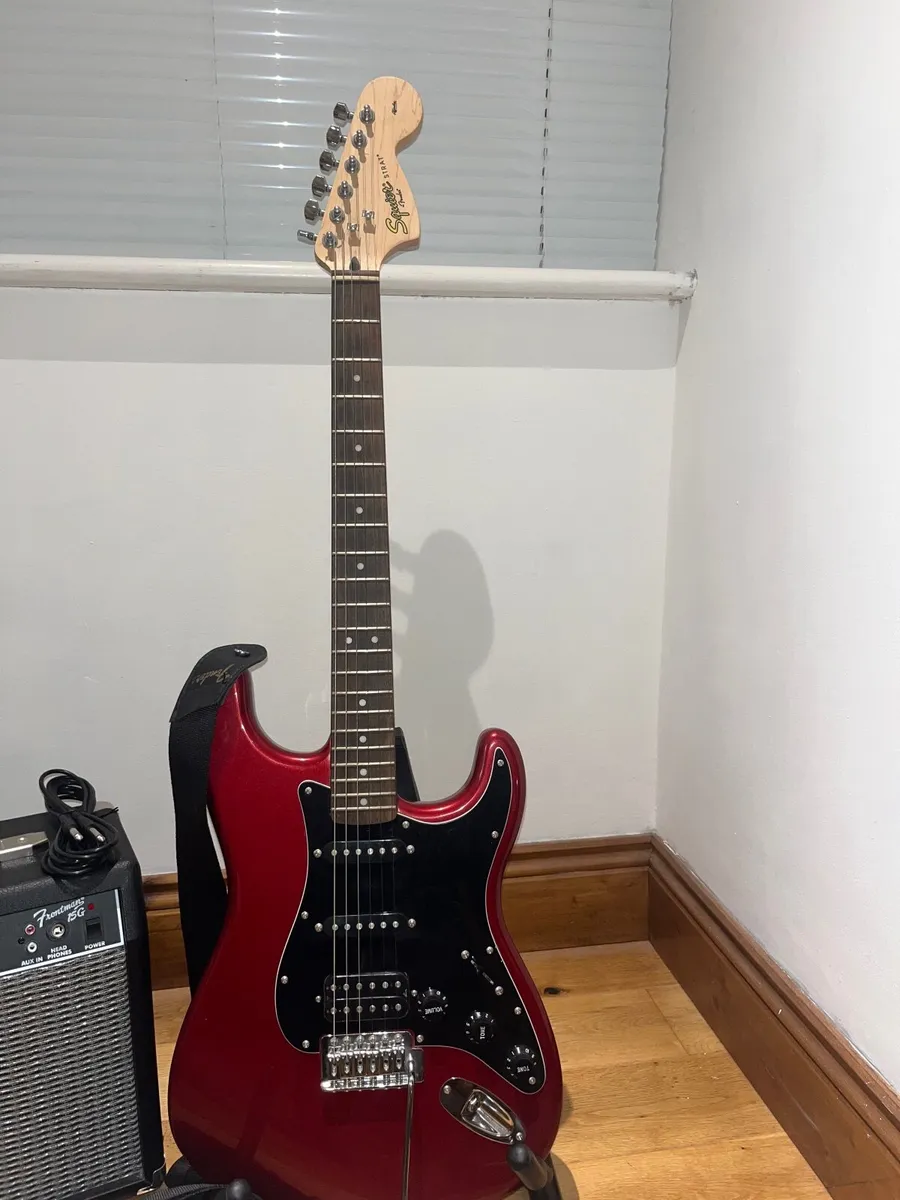 Fender Squier Affinity Strat Pack Candy Apple Red - Image 2