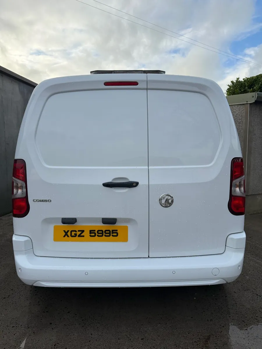 2022 VAUXHALL COMBO 1.5 TURBO D 2300 PRO - Image 4