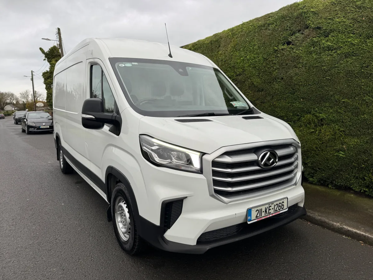 Maxus Delivery 9 LOW MILEAGE - Image 3