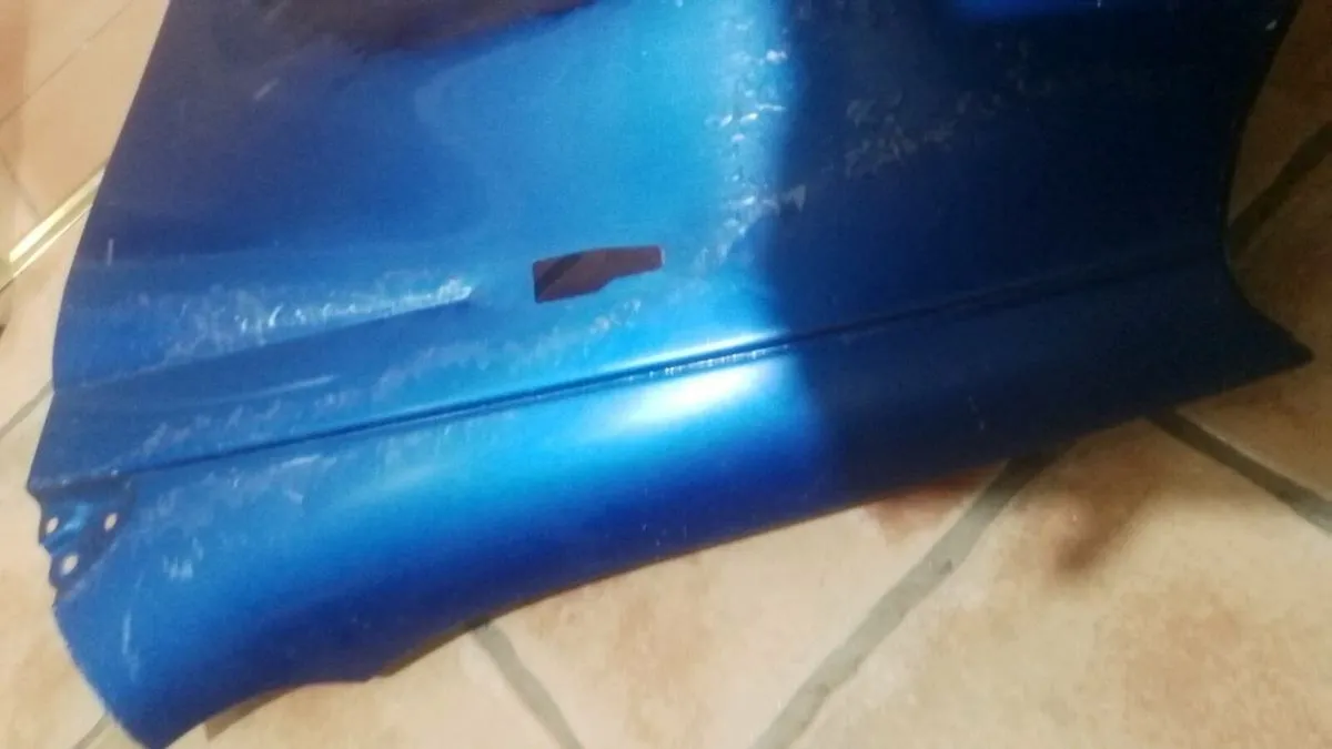 Toyota Yaris Mk1 99-05 Front Passenger Wing 8B6 - Image 4