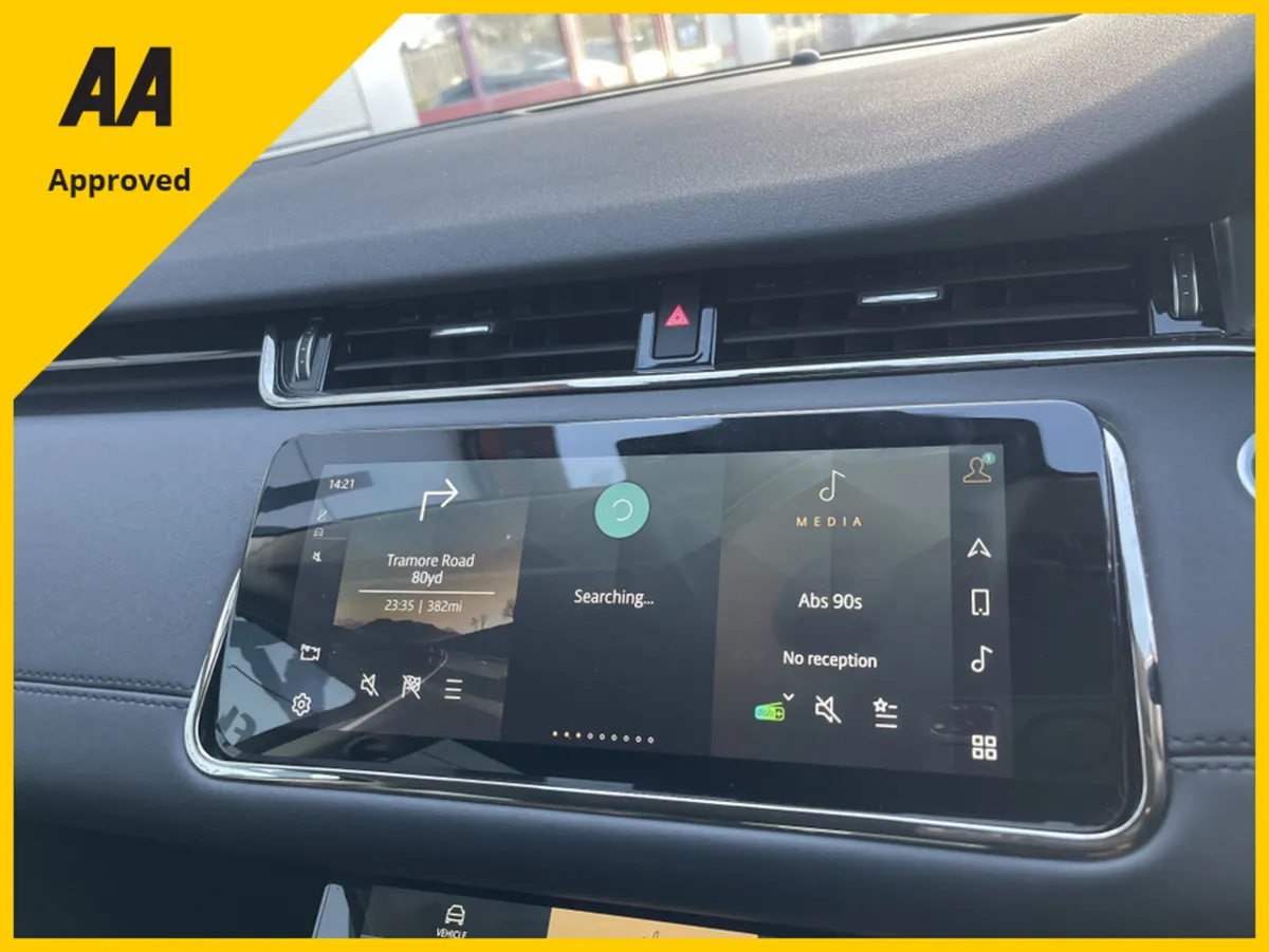 Land Rover Range Rover Evoque EVOQUE R-DYN SE P3 R - Image 1