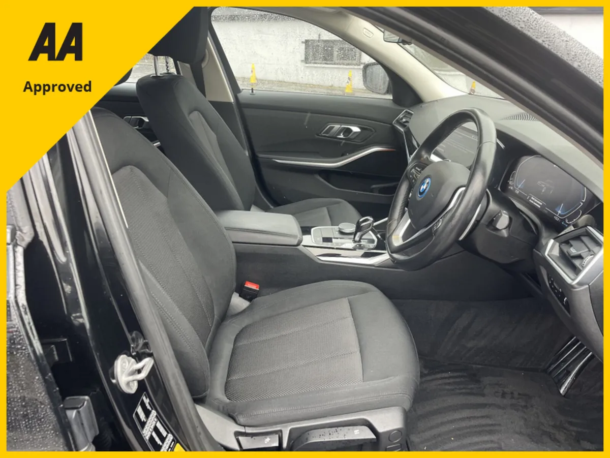 BMW 3-Series SE PRO AUTO. FREE DELIVERY - Image 4