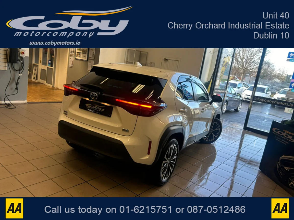 Toyota Yaris Cross 1.5 Hybrid5DR Auto. 1 Owner Onl - Image 3
