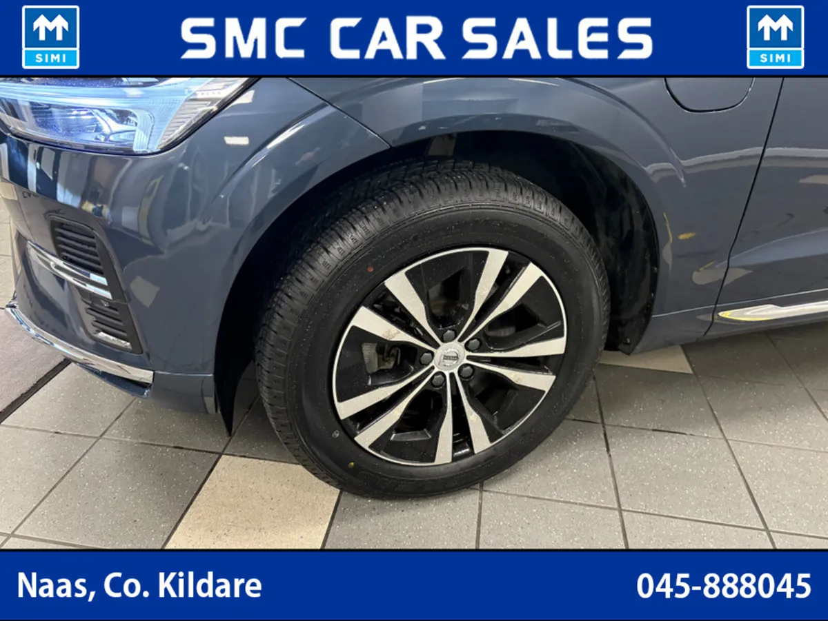 Volvo XC60 CORE T6 RECHARGE AWD - Image 4