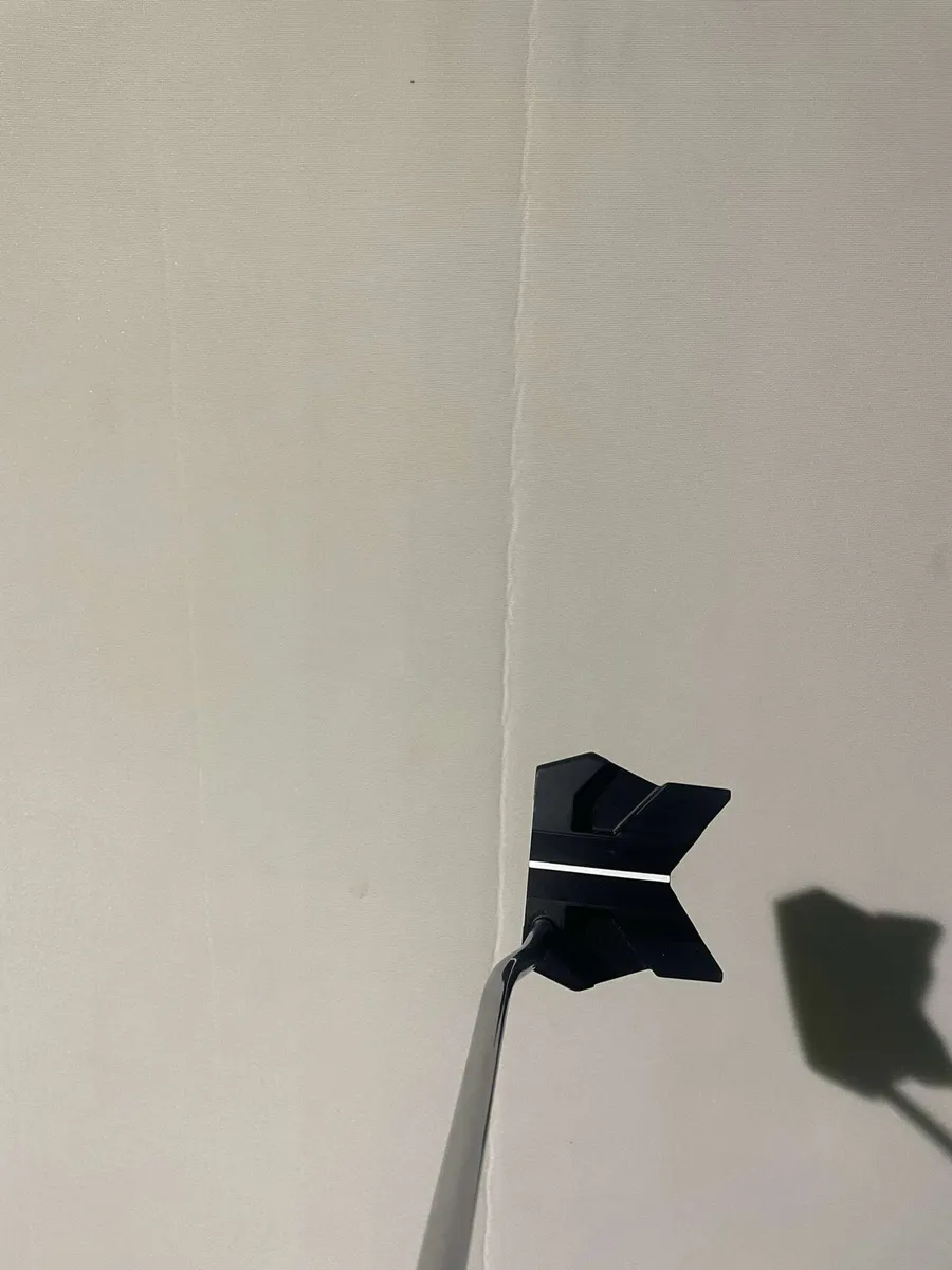 Odyssey Ai one wing back Putter - Image 2