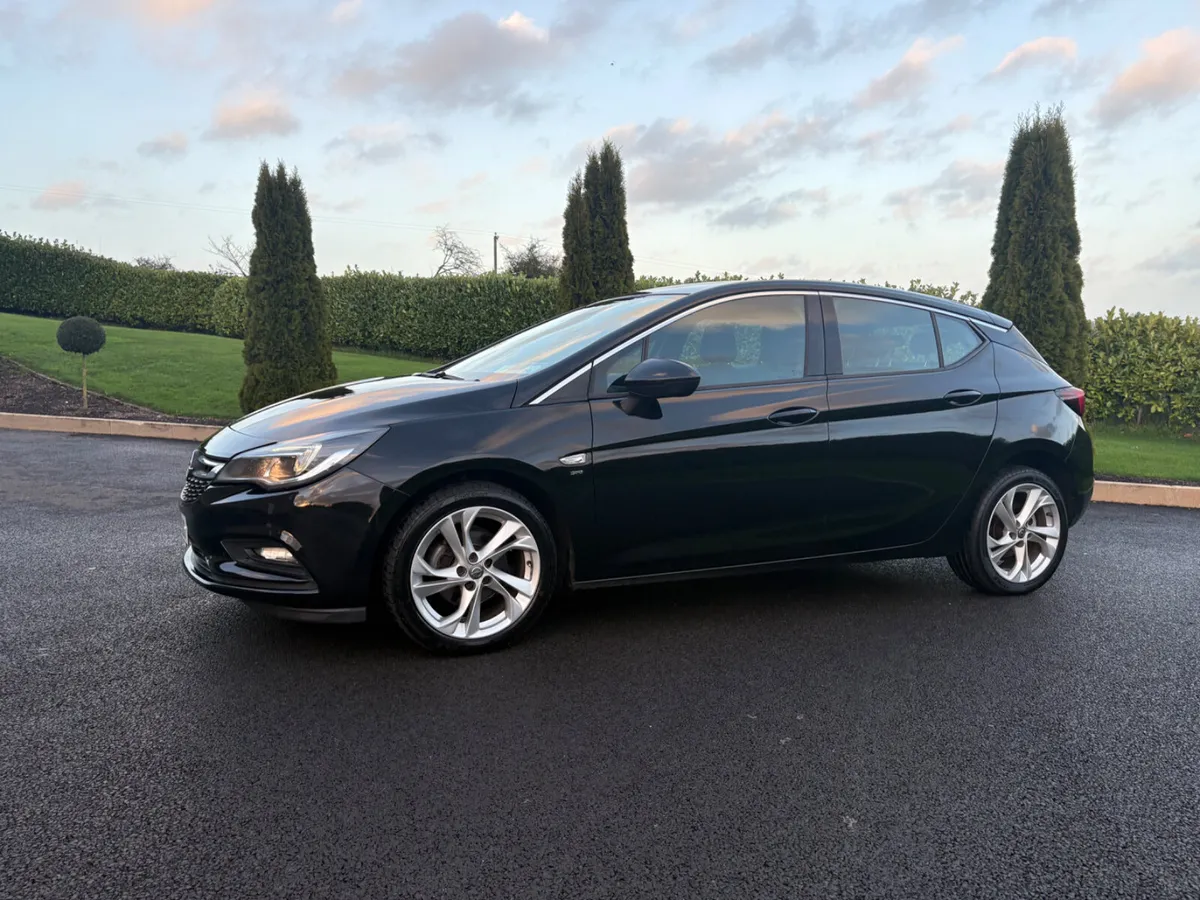 Opel Astra 2017 - Image 4