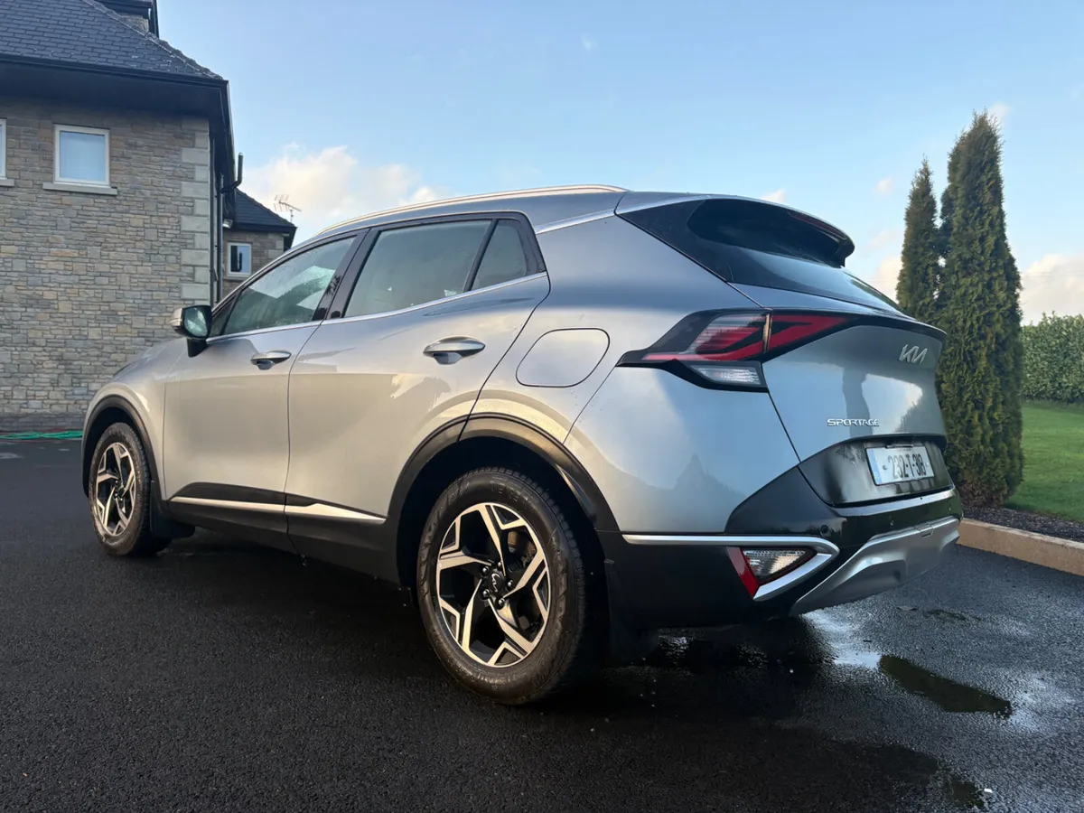 Kia Sportage 2023 - Image 3