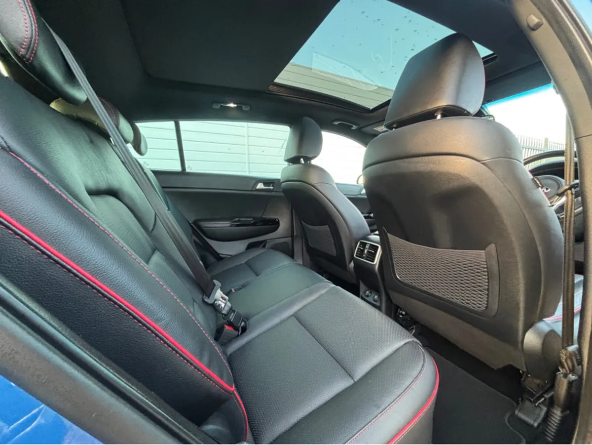 Kia Sportage GT LINE - SUNROOF - MINT CONDITION - Image 3