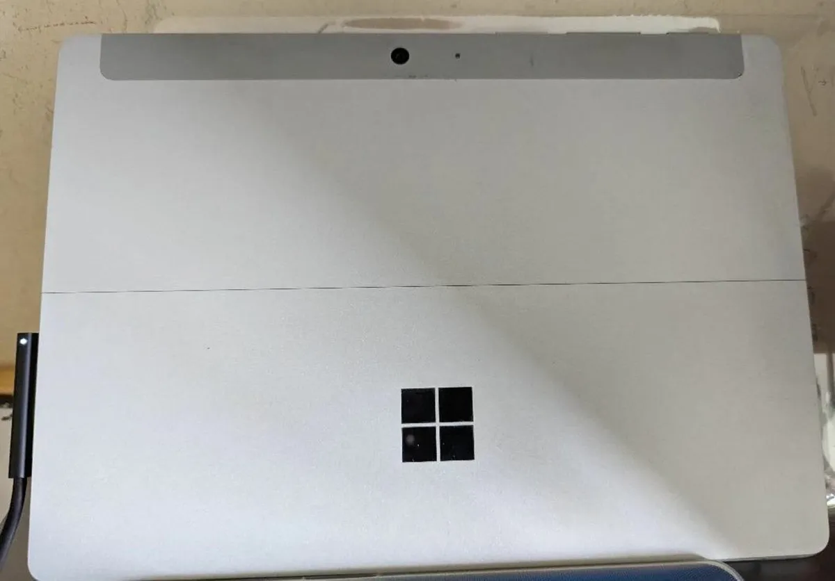 Microsoft Surface Go 10" 1824 Tablet 8GB 128GB SSD - Image 2