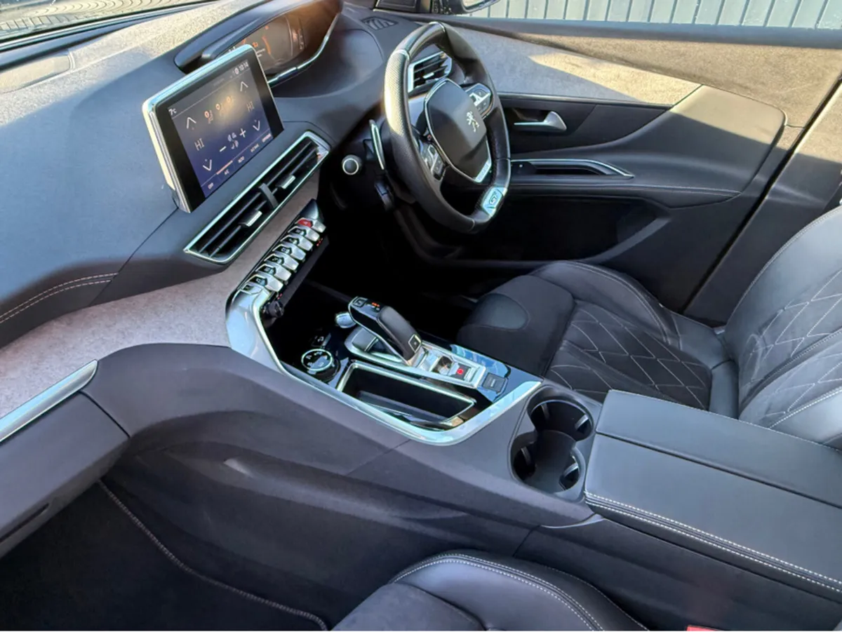 Toyota Avensis LUNA - 1.6 DIESEL - MANUAL - 12M WA - Image 4