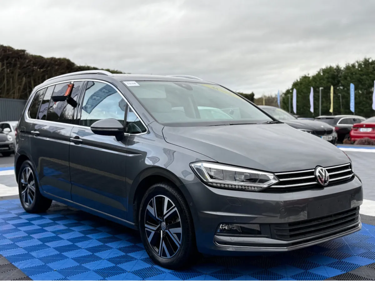 Volkswagen Touran HIGHLINE PREMIUM - 2.0L DIESEL - - Image 4