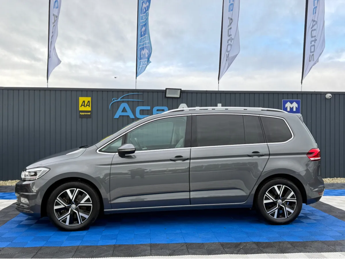 Volkswagen Touran **DEPOSIT TAKEN** HIGHLINE PREMI - Image 4